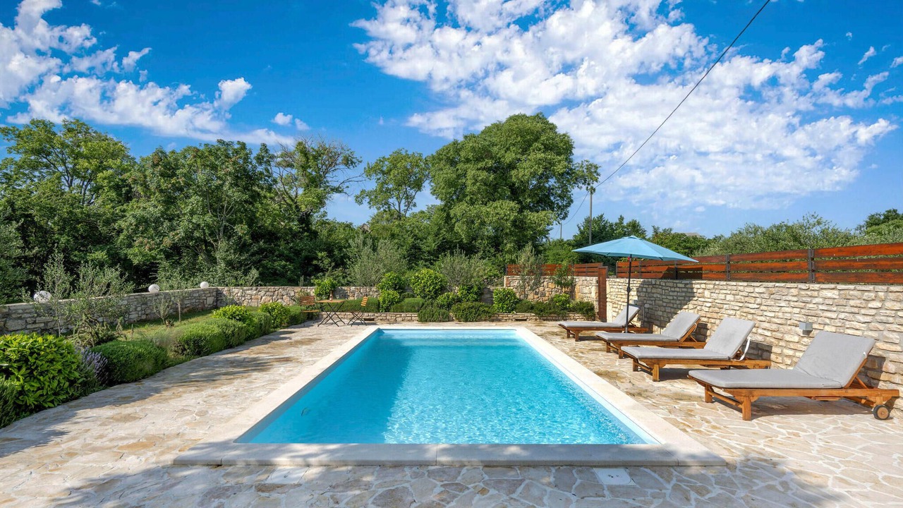 Photo of Outdoor in Promina