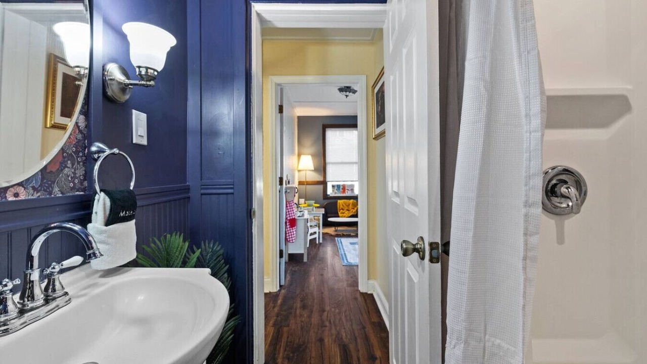 Photo of Bathroom in Crafton