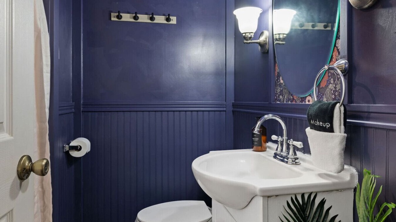 Photo of Bathroom in Crafton