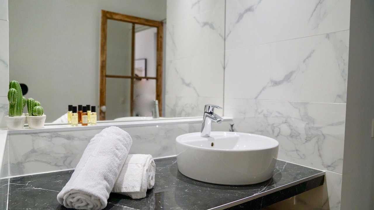 Photo of Bathroom in Gares