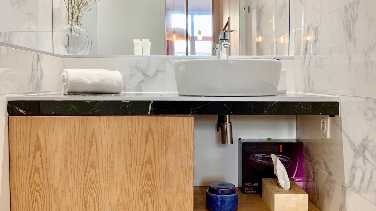 Photo of Bathroom in Gares
