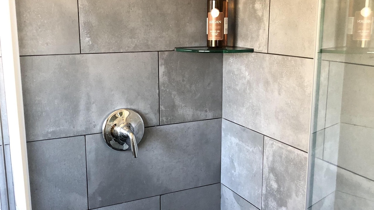 Photo of Bathroom in Murray
