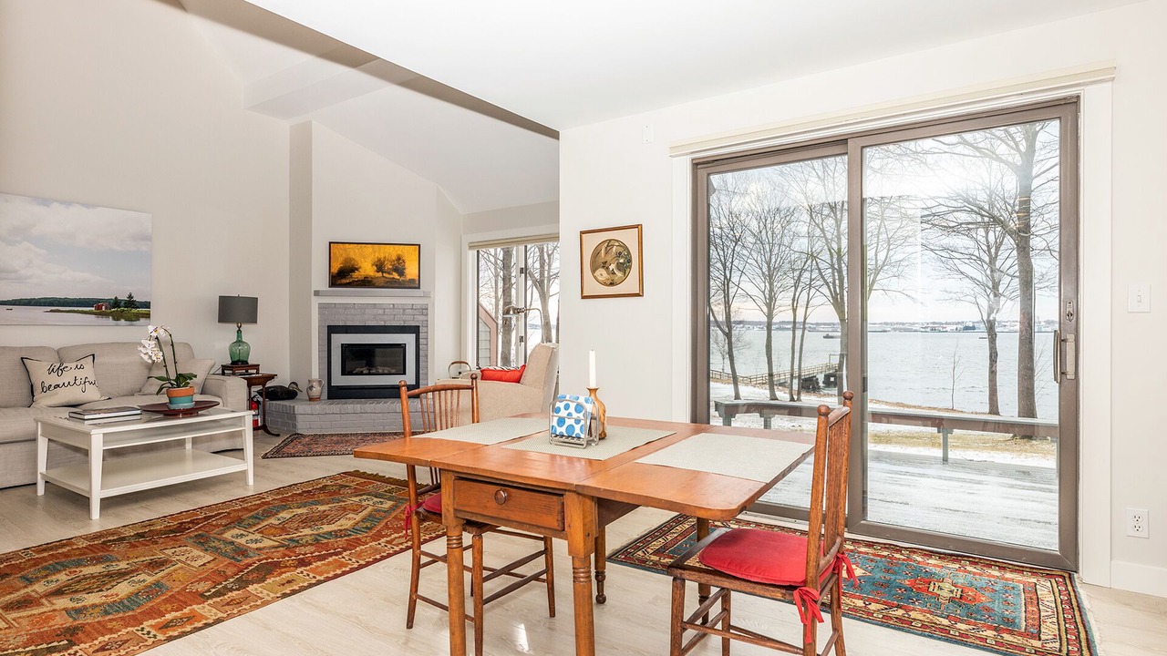 Photo of Bedroom in Glen Cove