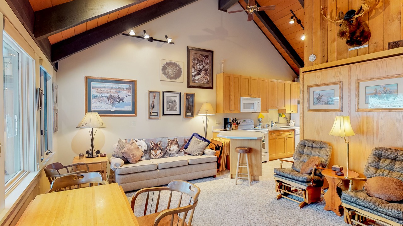 Photo of Livingroom in Big Sky Meadow Village