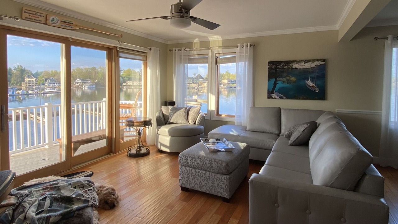 Photo of Livingroom in Alexandria Bay