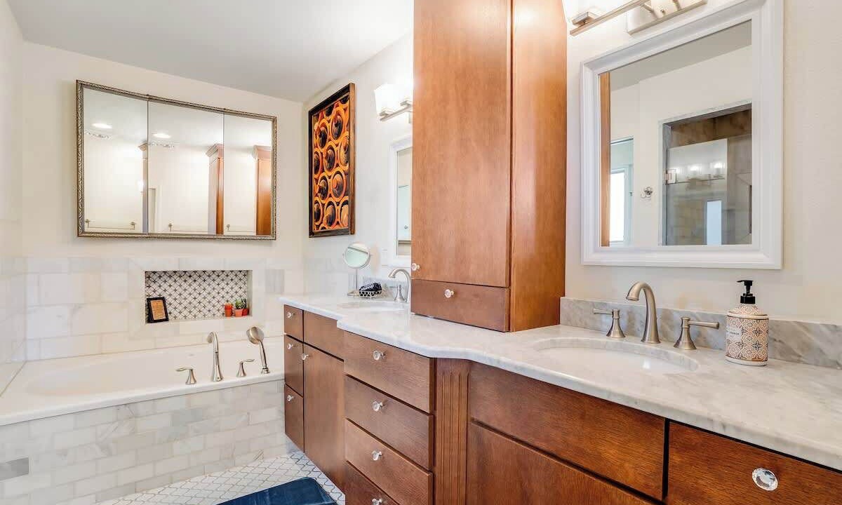 Photo of Bathroom in Westcliff and Cambridge