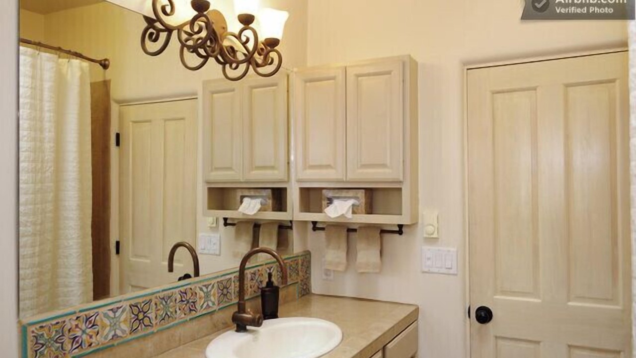 Photo of Bathroom in West Manhattan