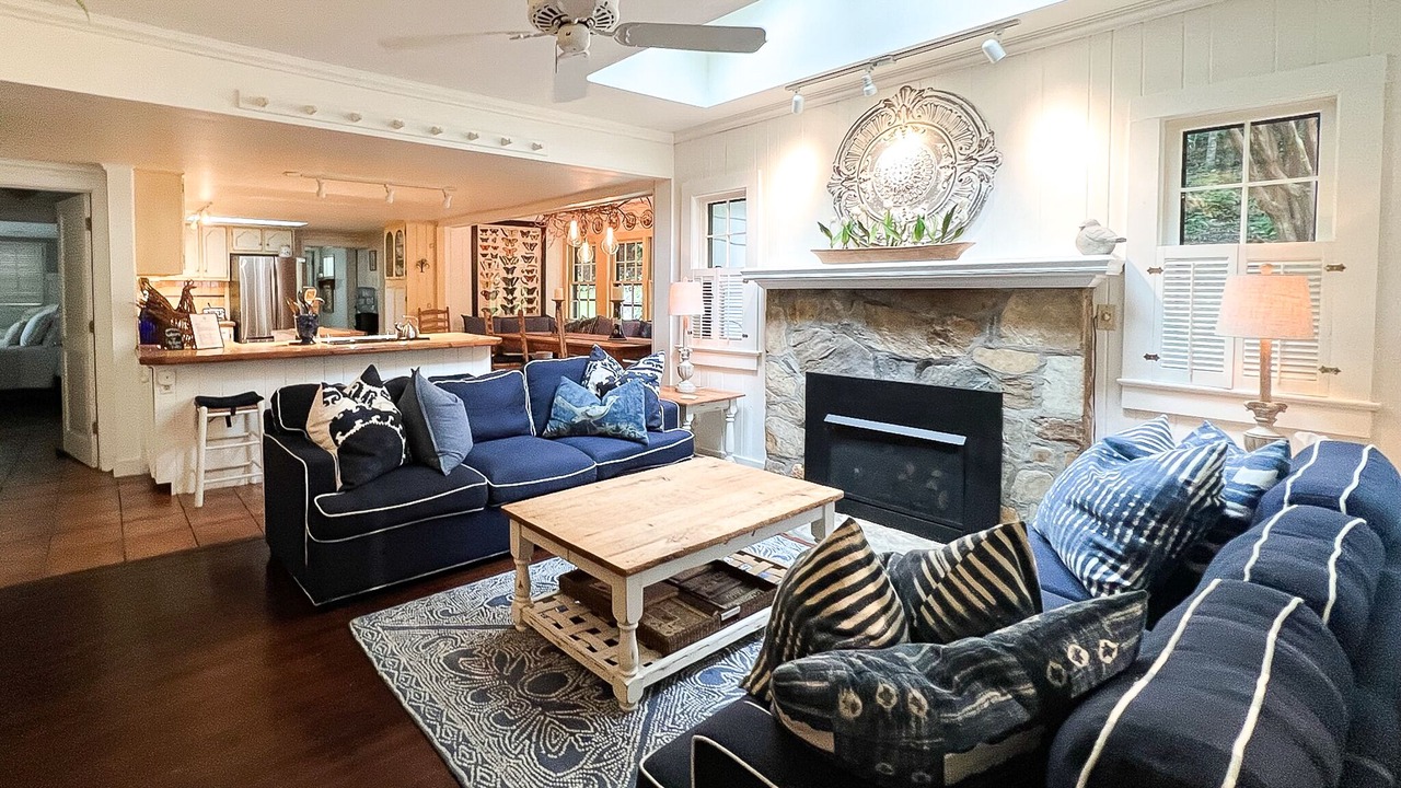 Photo of Livingroom in Hendersonville
