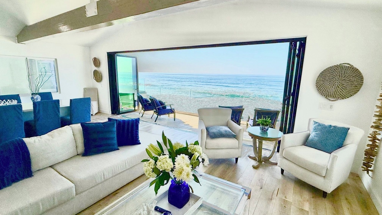 Photo of Livingroom in South Oceanside