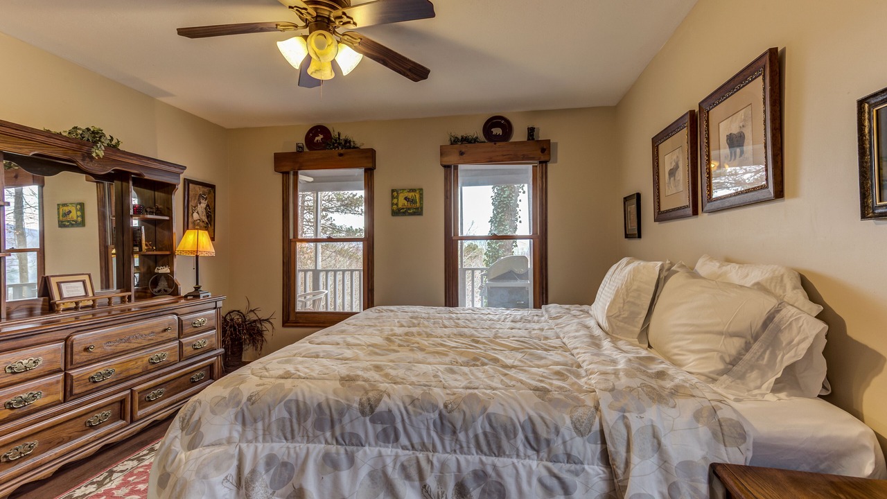 Photo of Bedroom in Blairsville