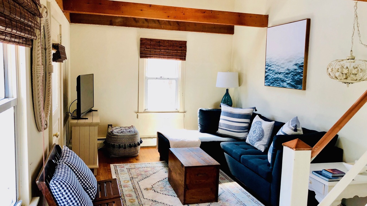 Photo of Livingroom in Westerly