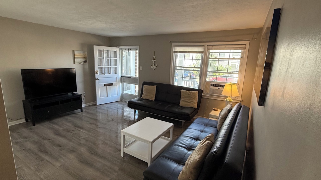 Photo of Livingroom in North End