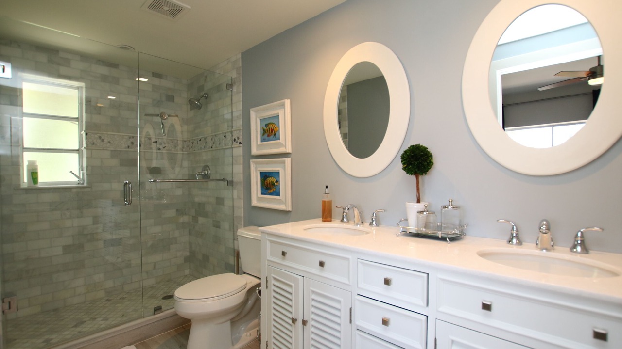 Photo of Bathroom in Islamorada