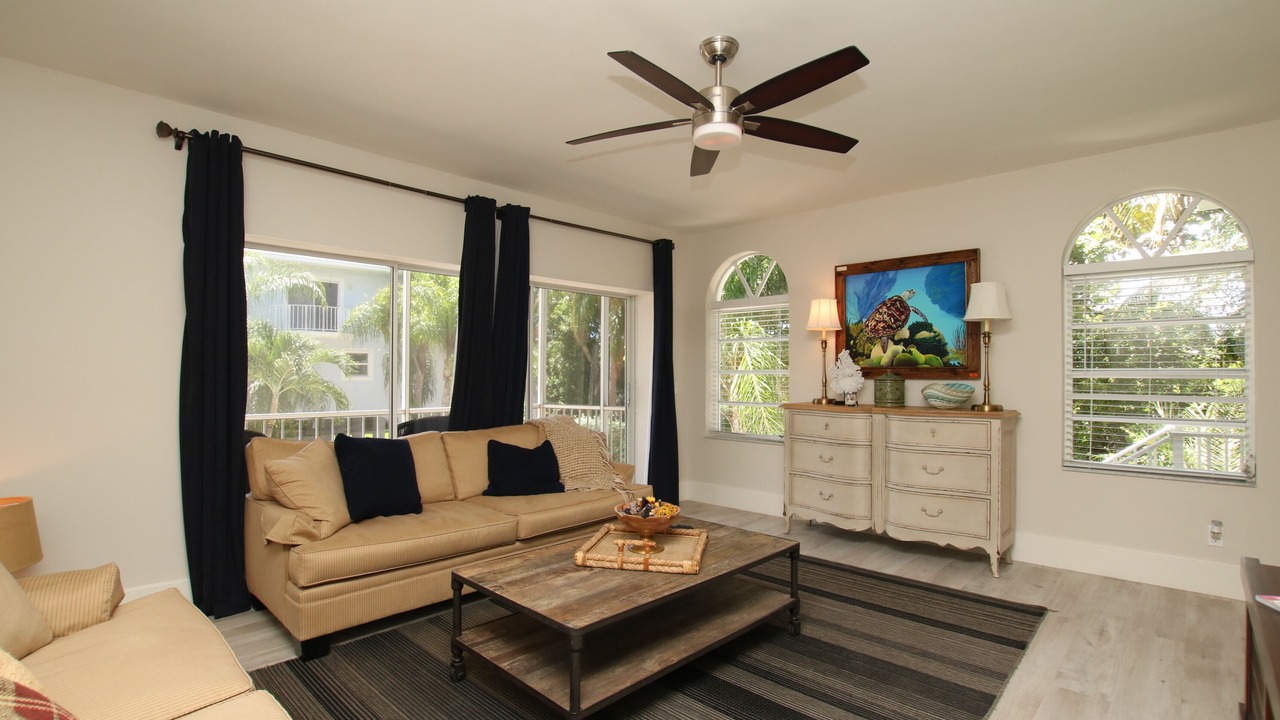 Photo of Livingroom in Islamorada