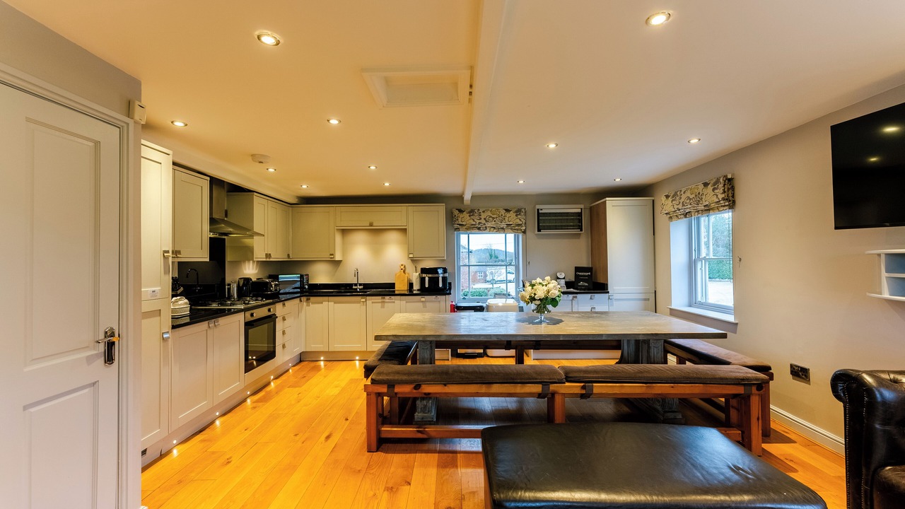 Photo of Livingroom in Alfreton