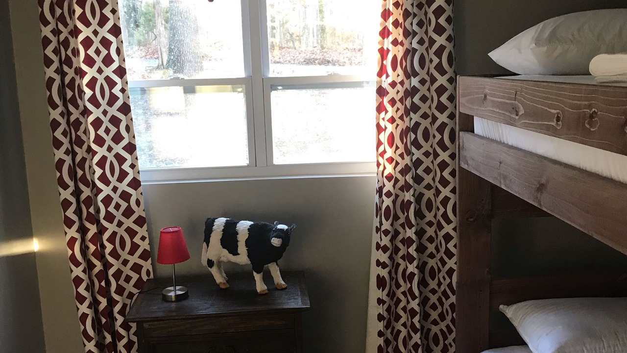 Photo of Bedroom in Marshall