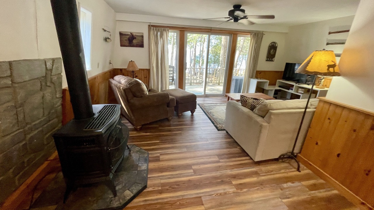 Photo of Livingroom in Beaver Cove