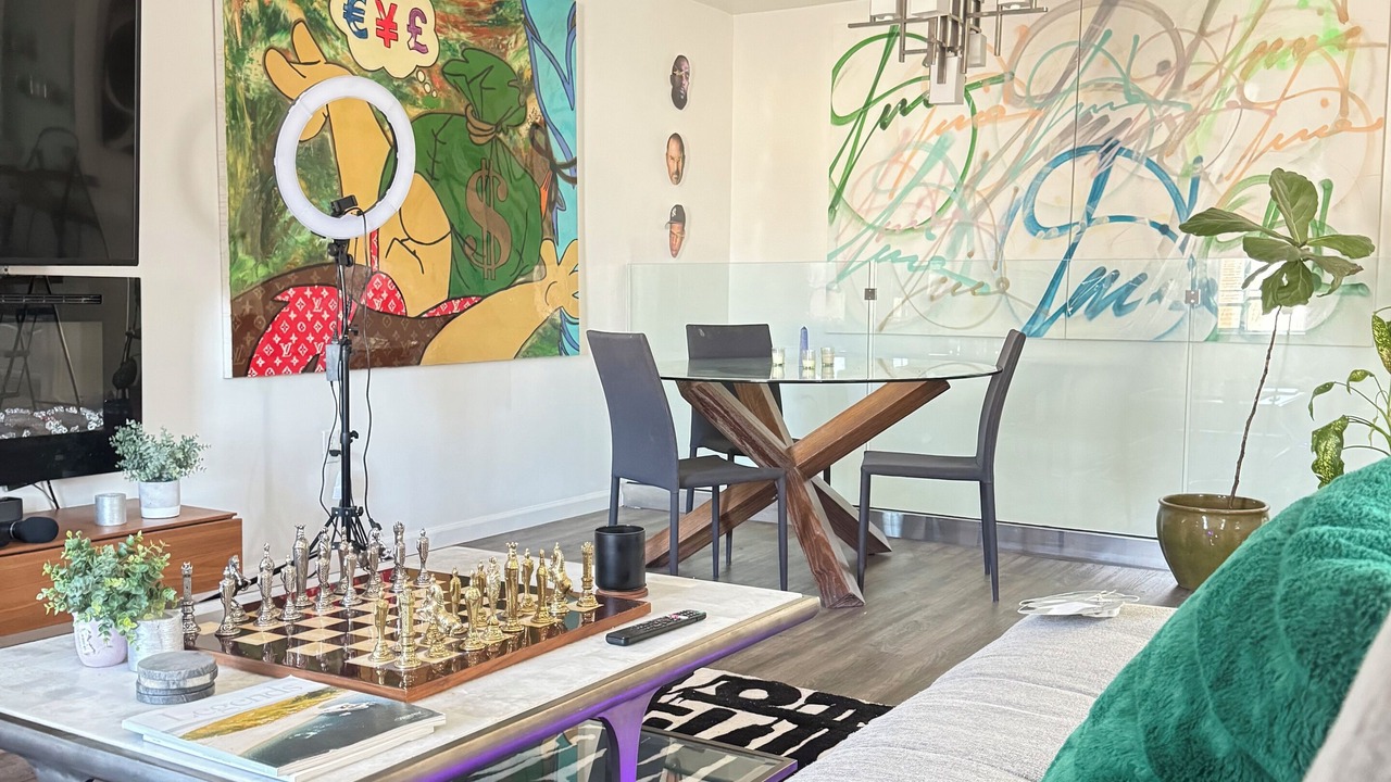 Photo of Livingroom in Getty Square