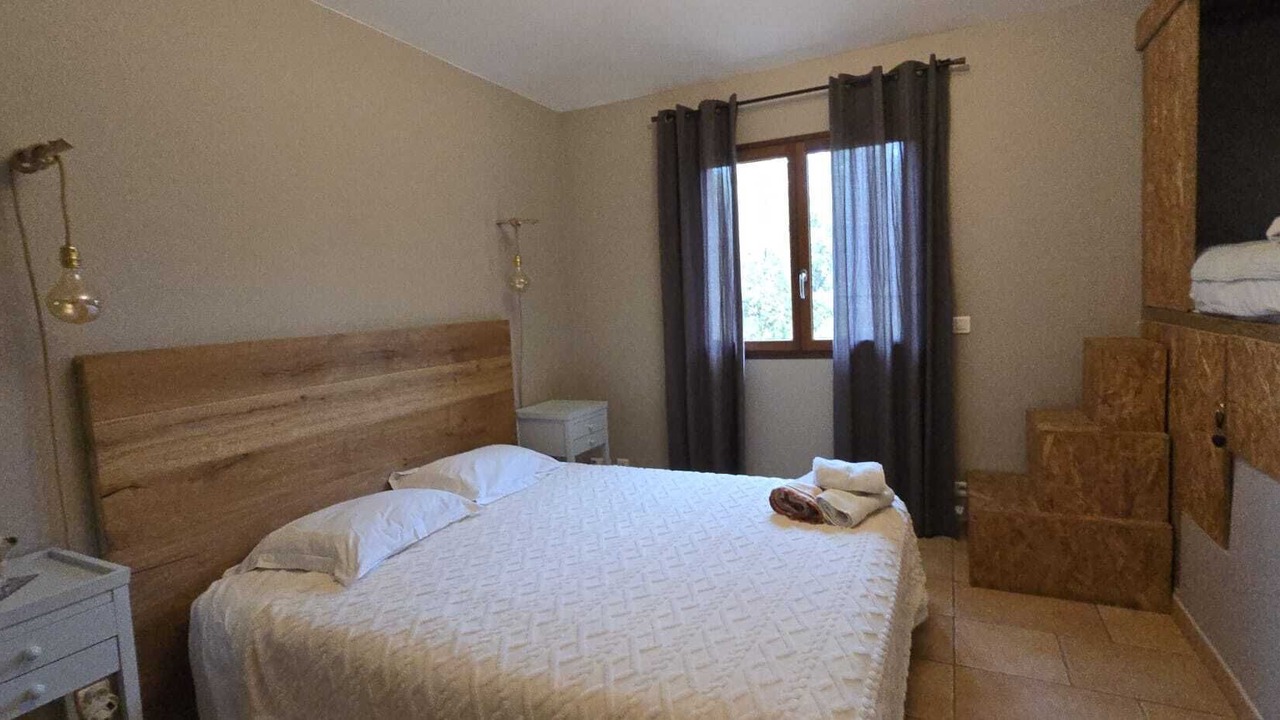 Photo of Bedroom in Lecci