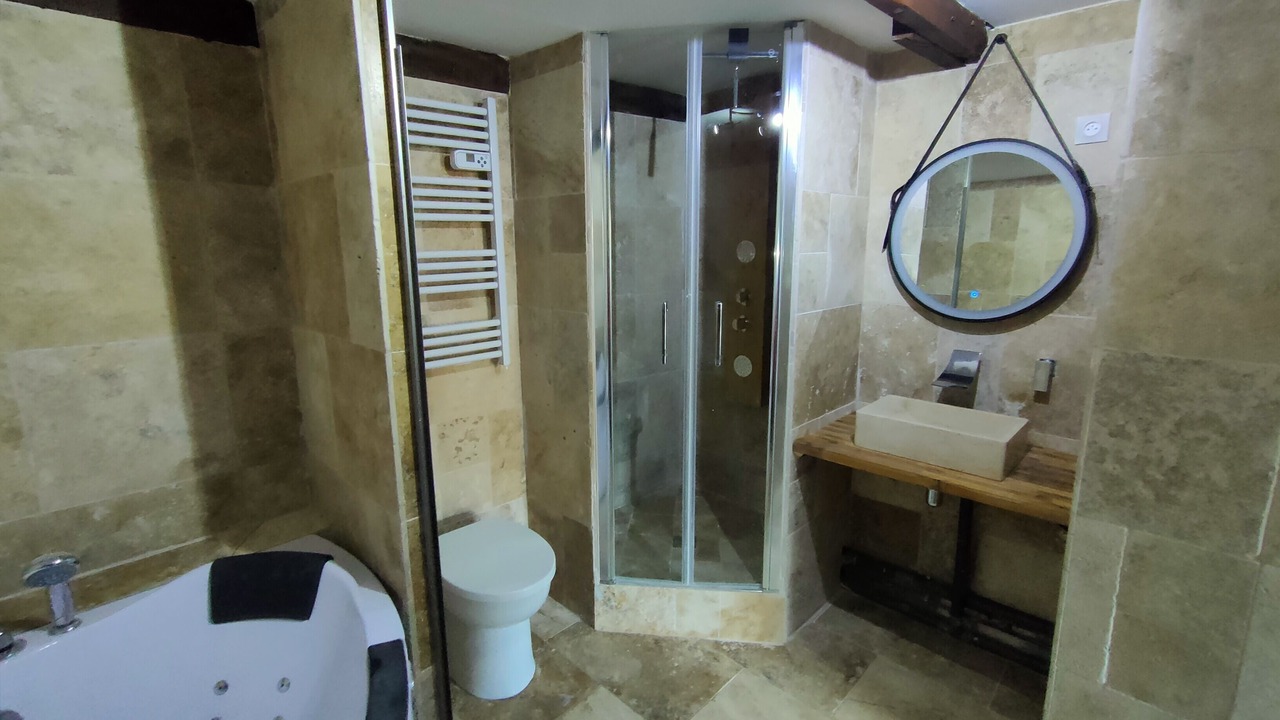 Photo of Bathroom in La Couture Boussey