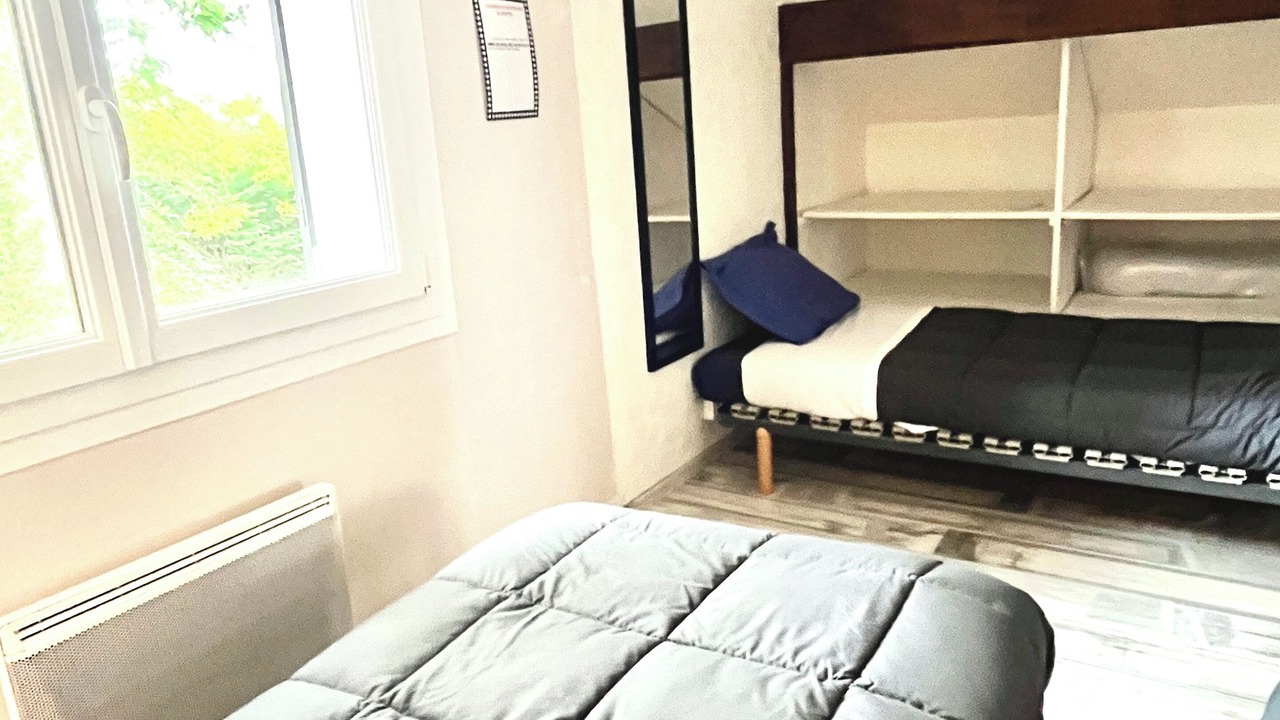 Photo of Bedroom in Sainte-Eulalie-en-Born