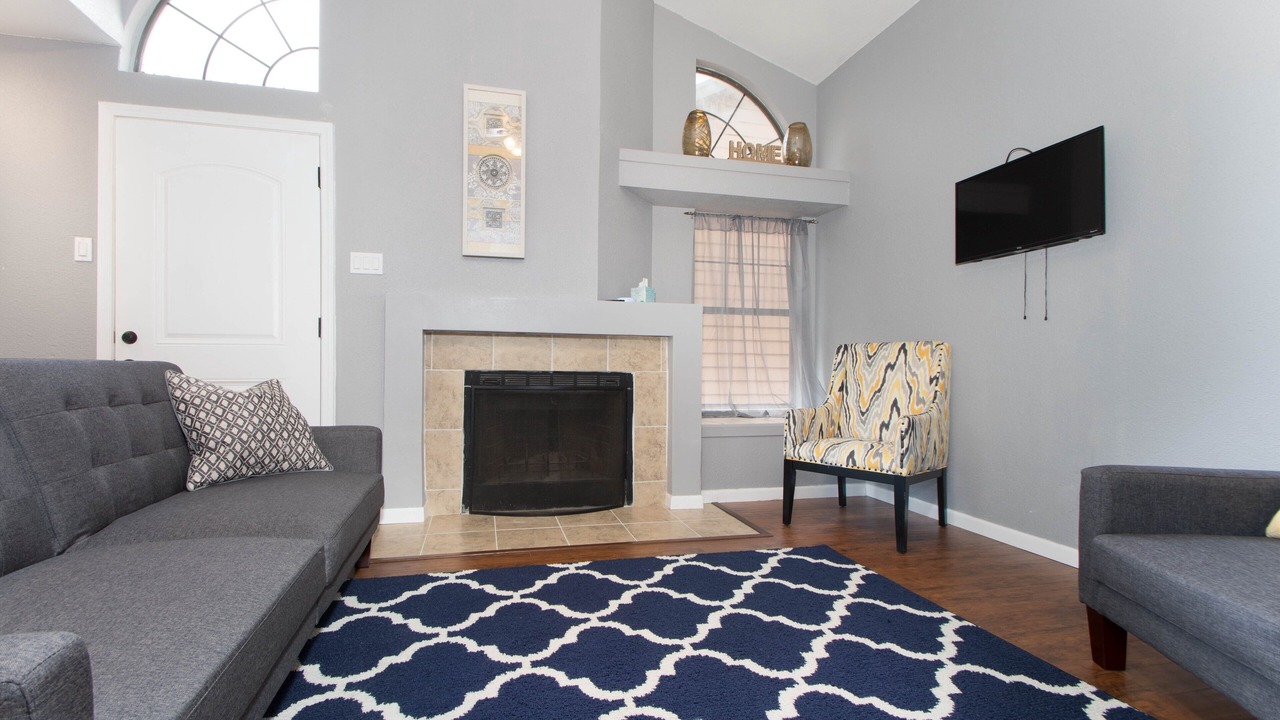 Photo of Livingroom in Hidden Meadow Community