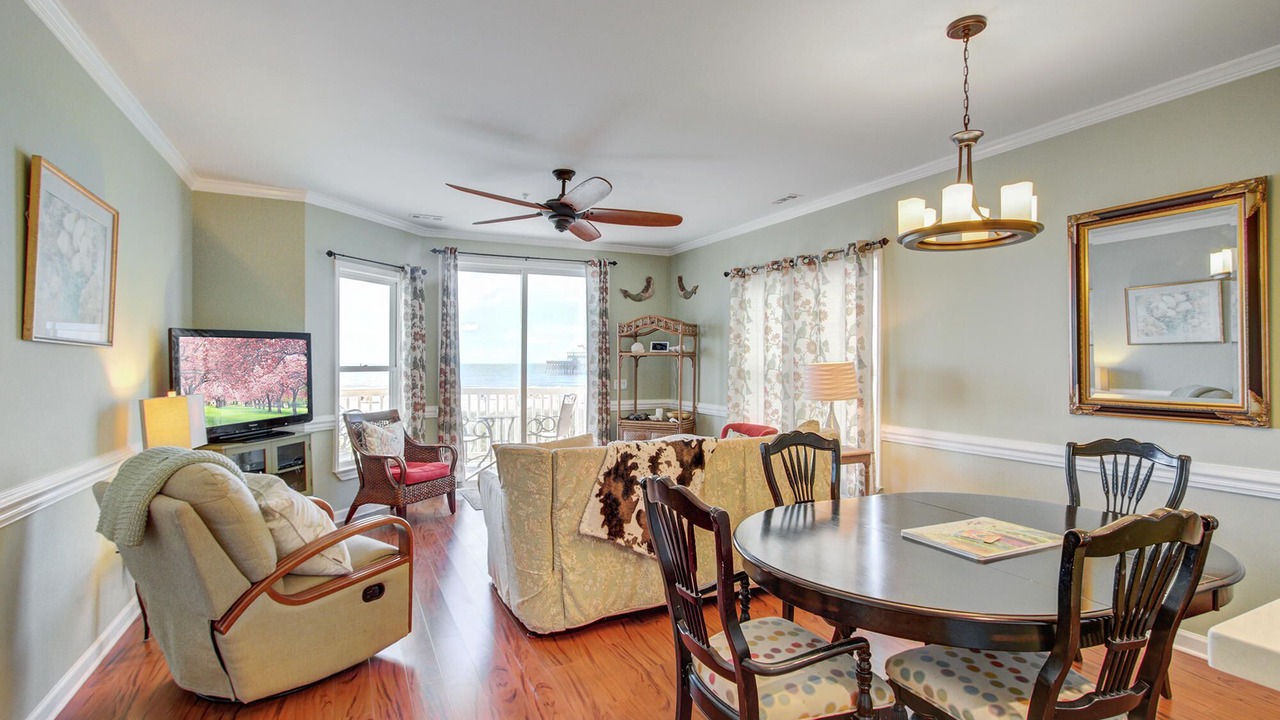 Photo of Livingroom in Folly Beach