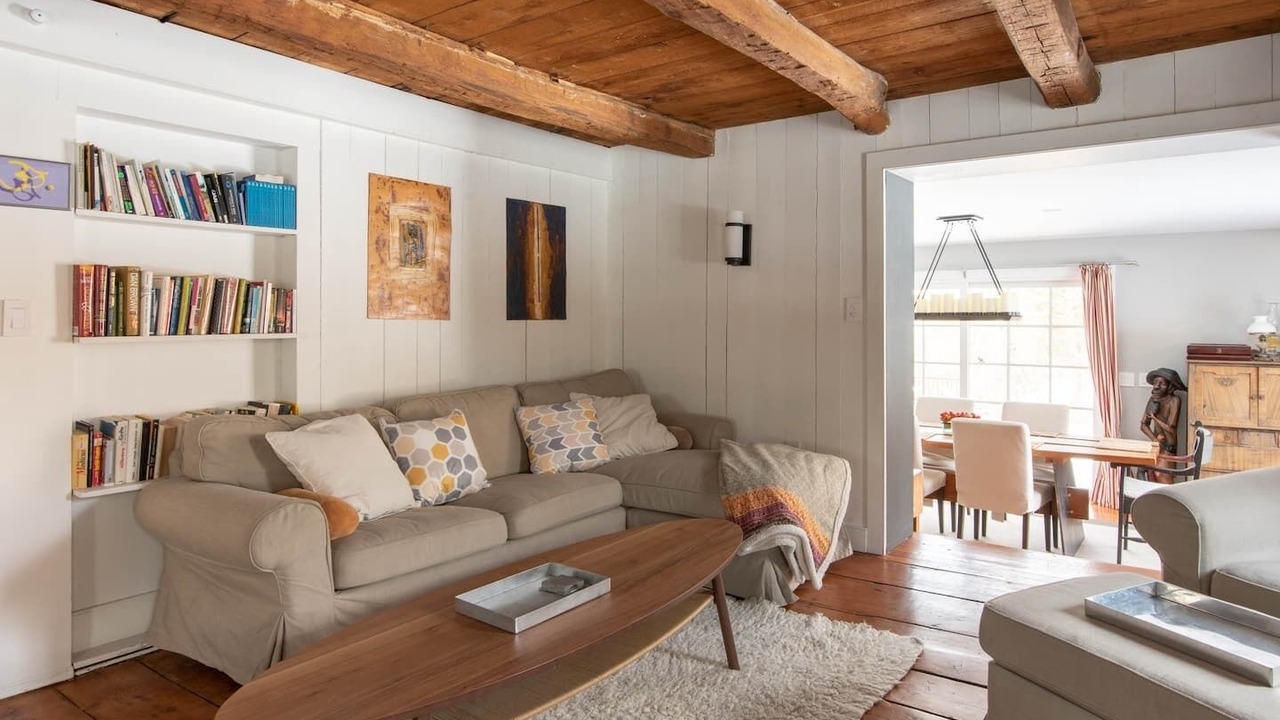 Photo of Livingroom in Wallkill