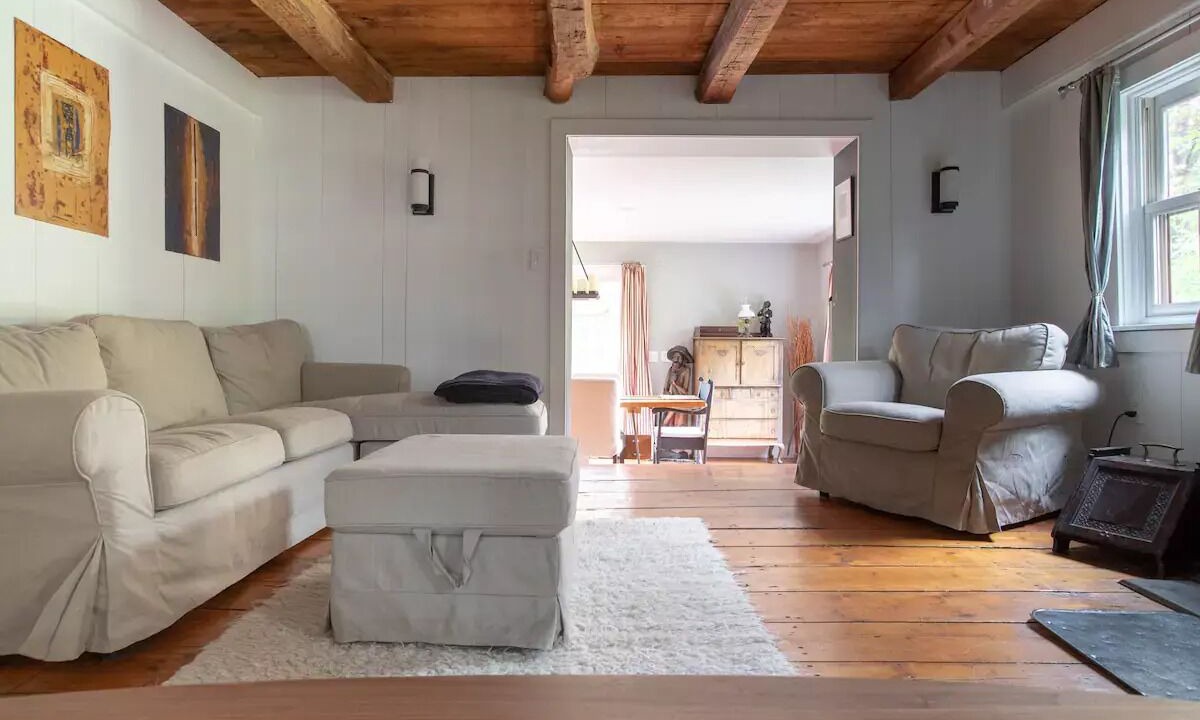 Photo of Livingroom in Wallkill