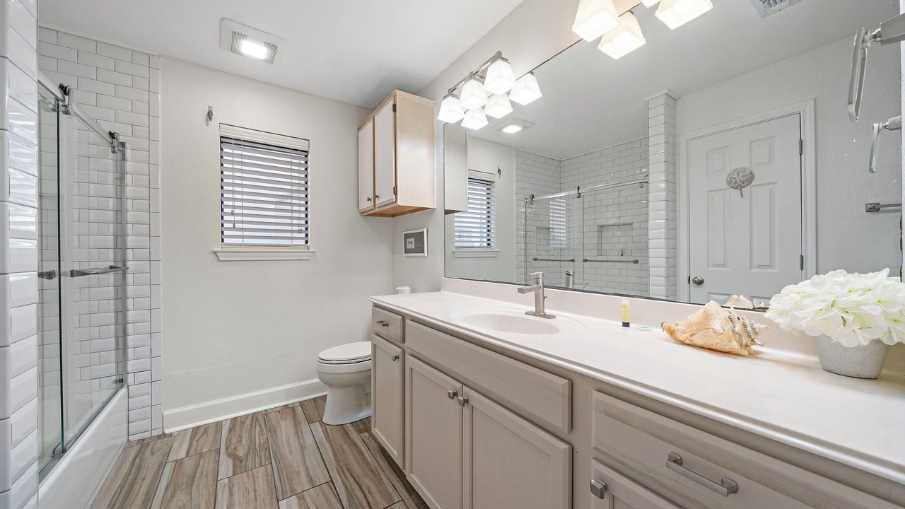 Photo of Bathroom in Spanish Grant