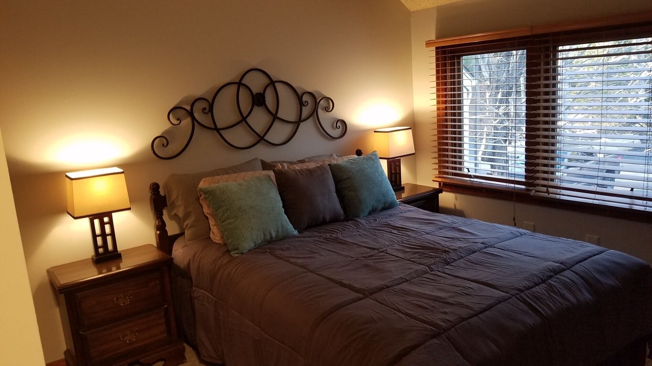 Photo of Bedroom in Roseland