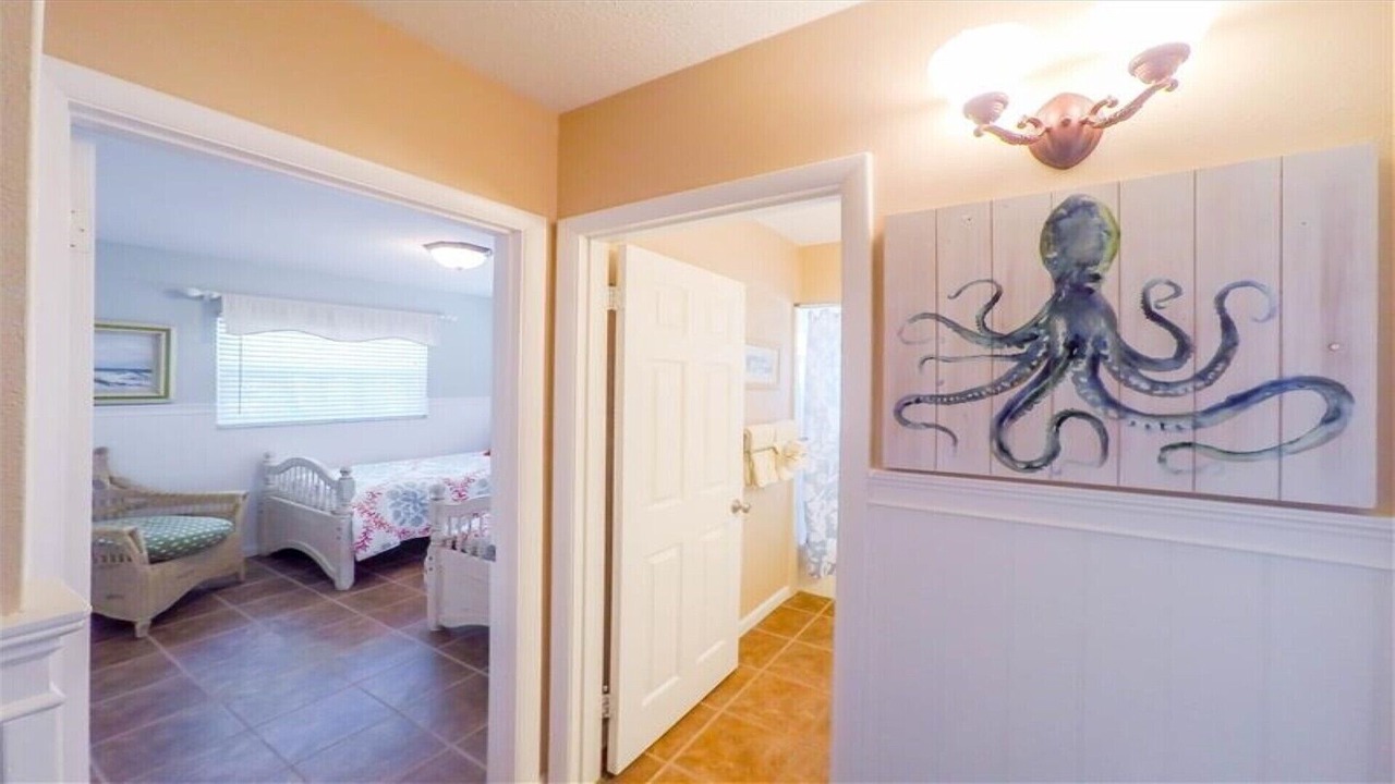 Photo of Bedroom in Holmes Beach