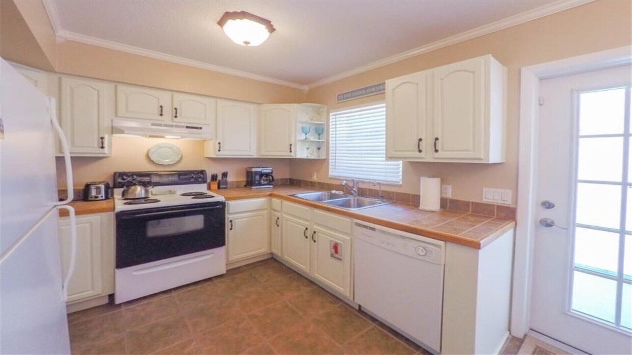 Photo of Kitchen in Holmes Beach