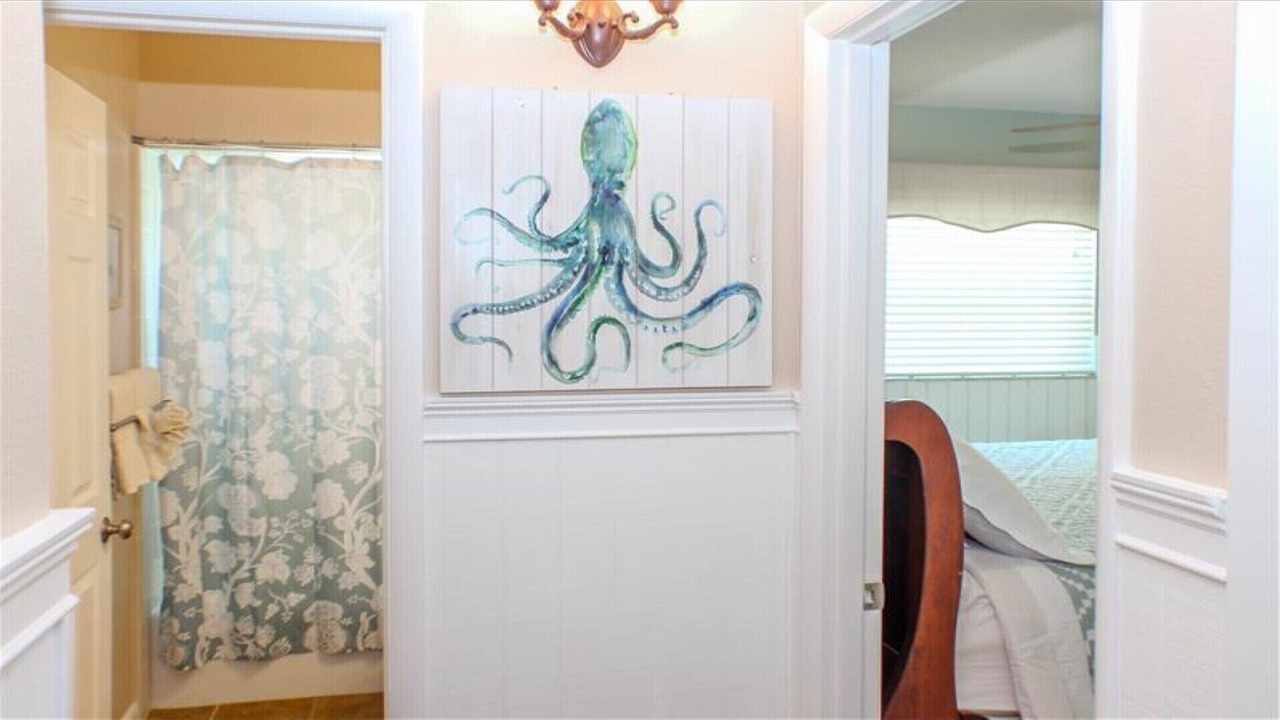 Photo of Bedroom in Holmes Beach