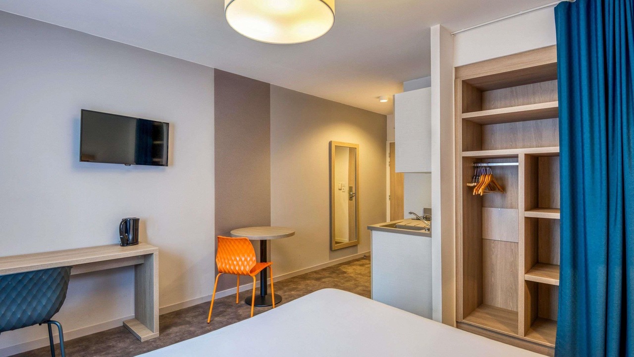 Photo of Bedroom in Saint-Nazaire