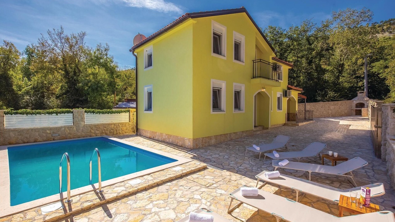 Photo of Outdoor in Bribir