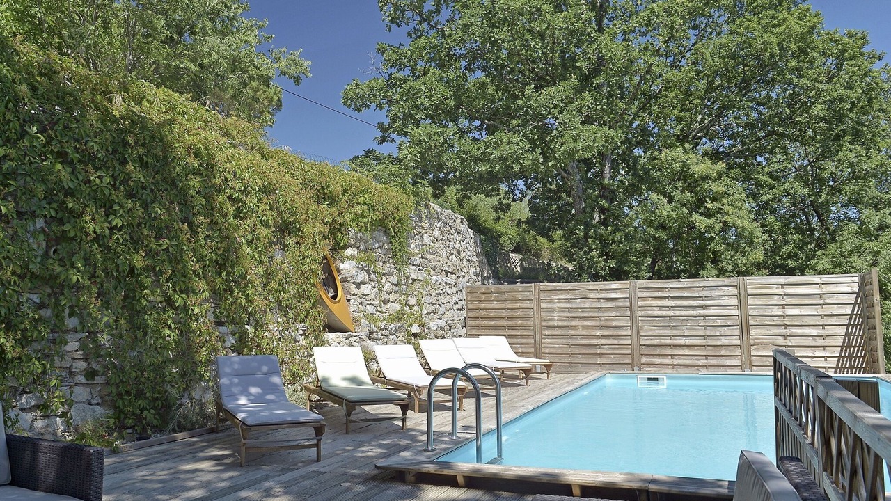 Photo of Outdoor in Saint-Andre-de-Roquepertuis