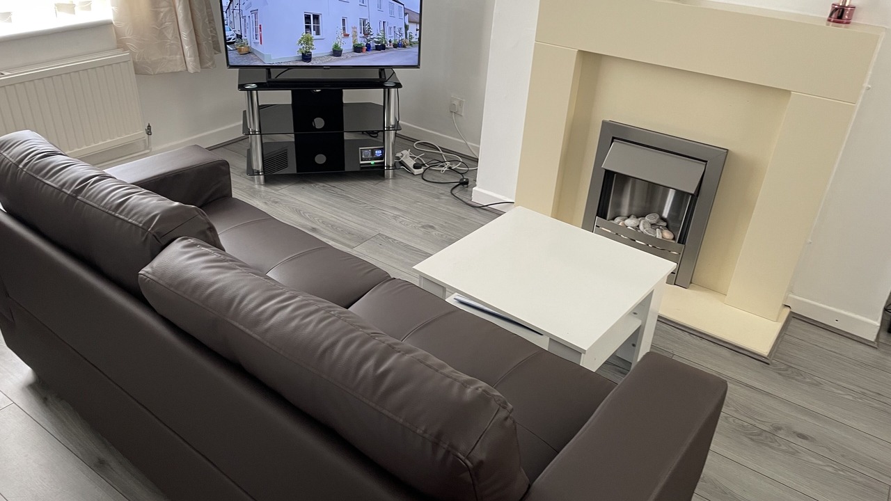 Photo of Livingroom in Leigh