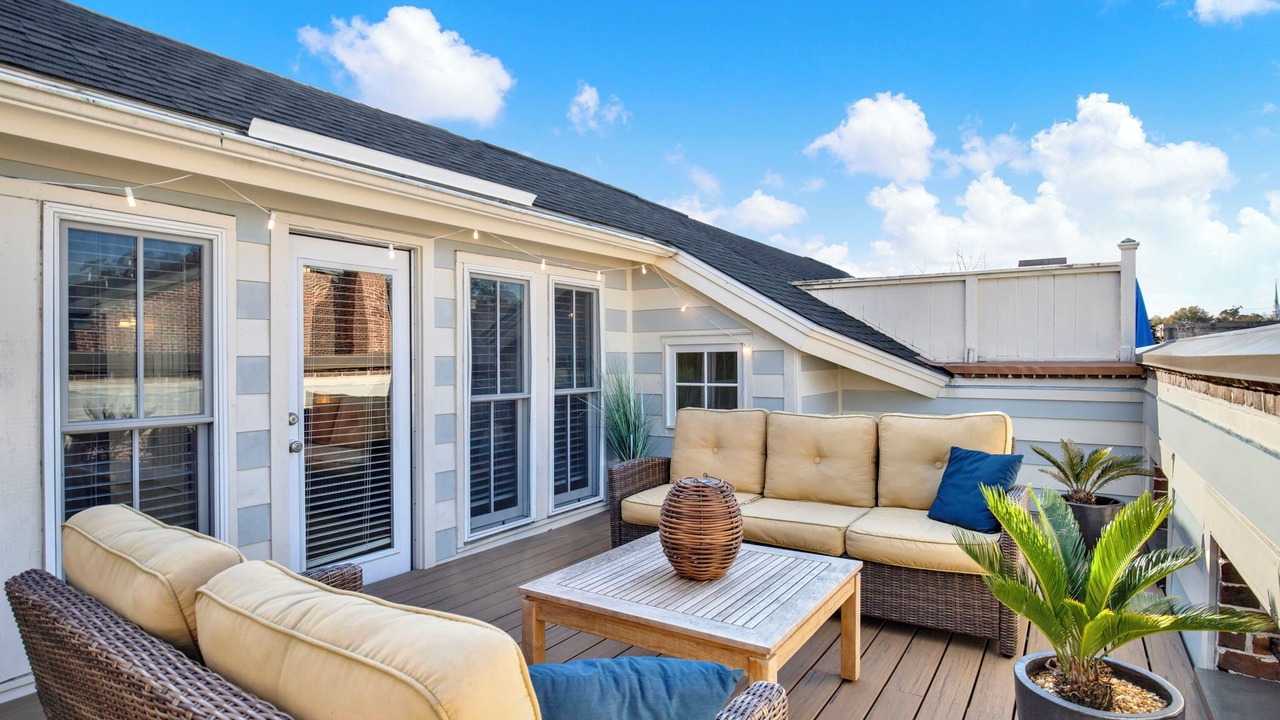 Photo of Patio Balcony in Historic District - North