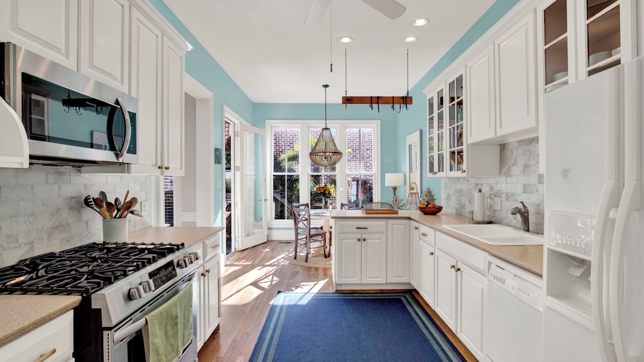 Photo of Kitchen in Historic District - North