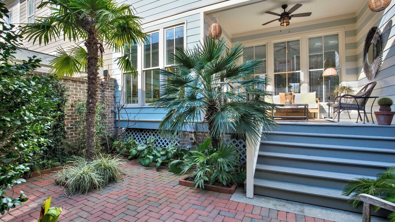 Photo of Outdoor in Historic District - North