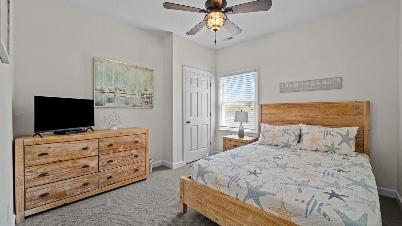 Photo of Bedroom in Nags Head