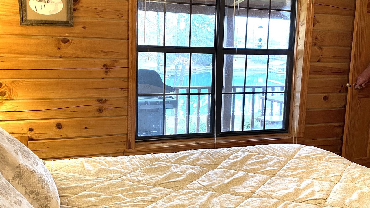 Photo of Bedroom in Seneca