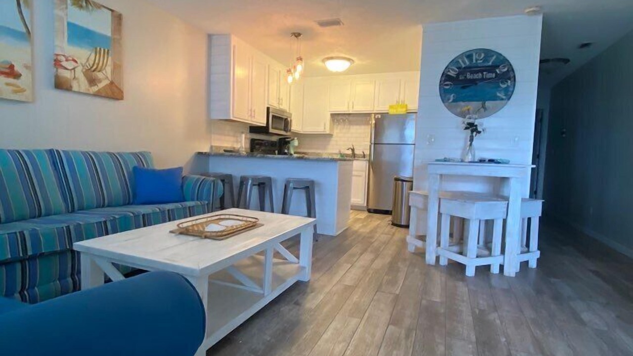 Photo of Livingroom in West Panama City Beach