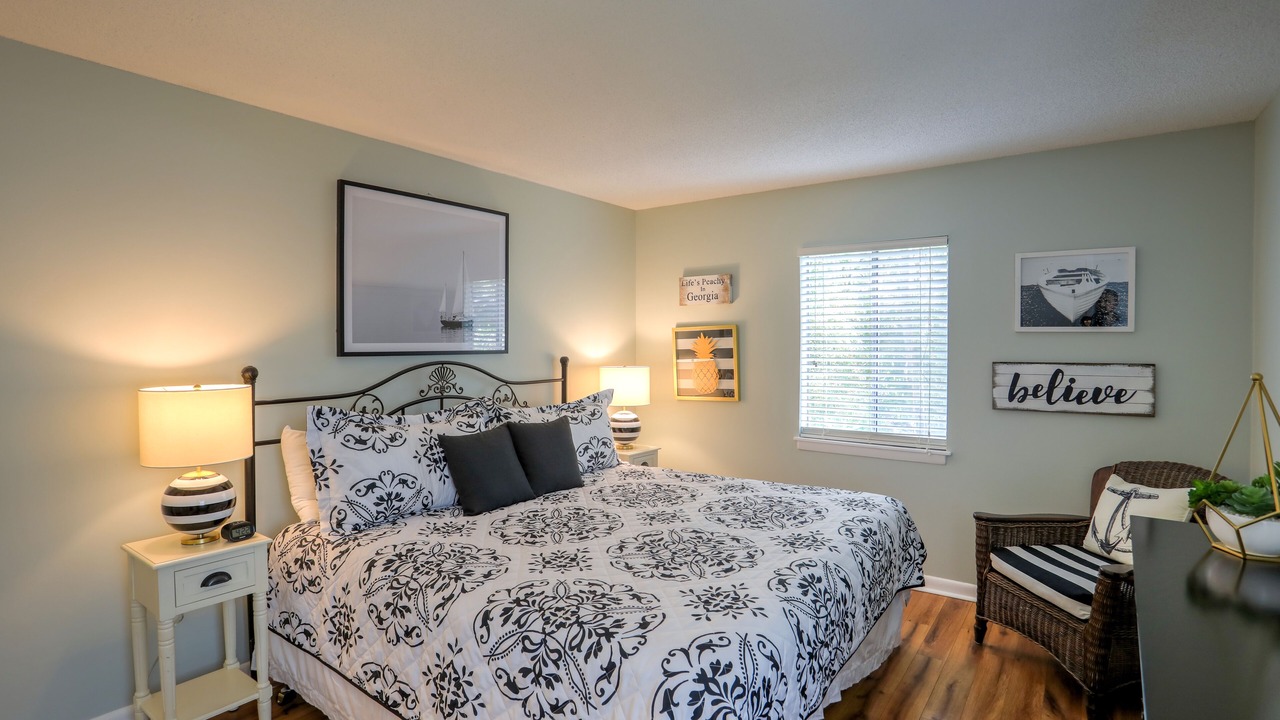 Photo of Bedroom in Demere Park