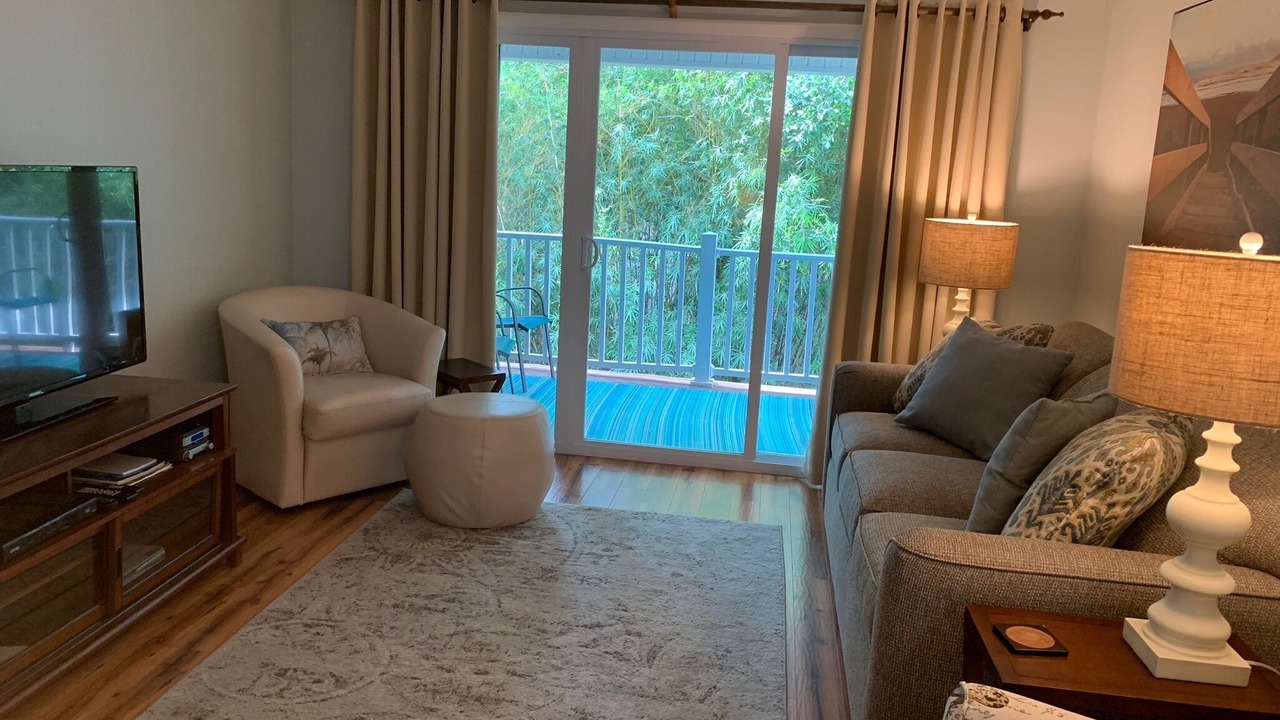 Photo of Livingroom in Demere Park