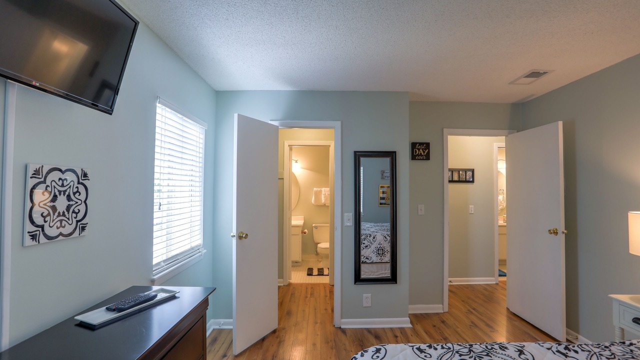 Photo of Bedroom in Demere Park