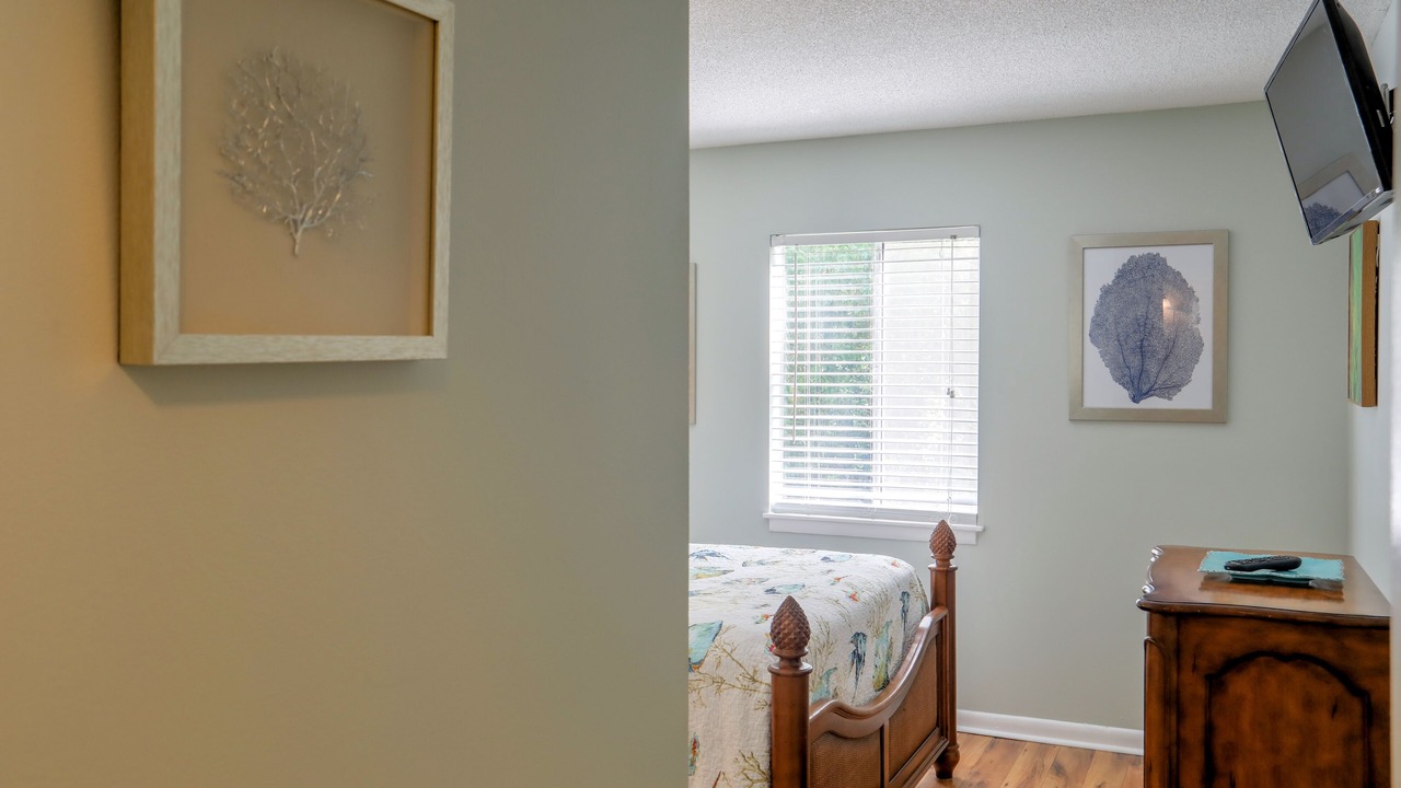 Photo of Bedroom in Demere Park