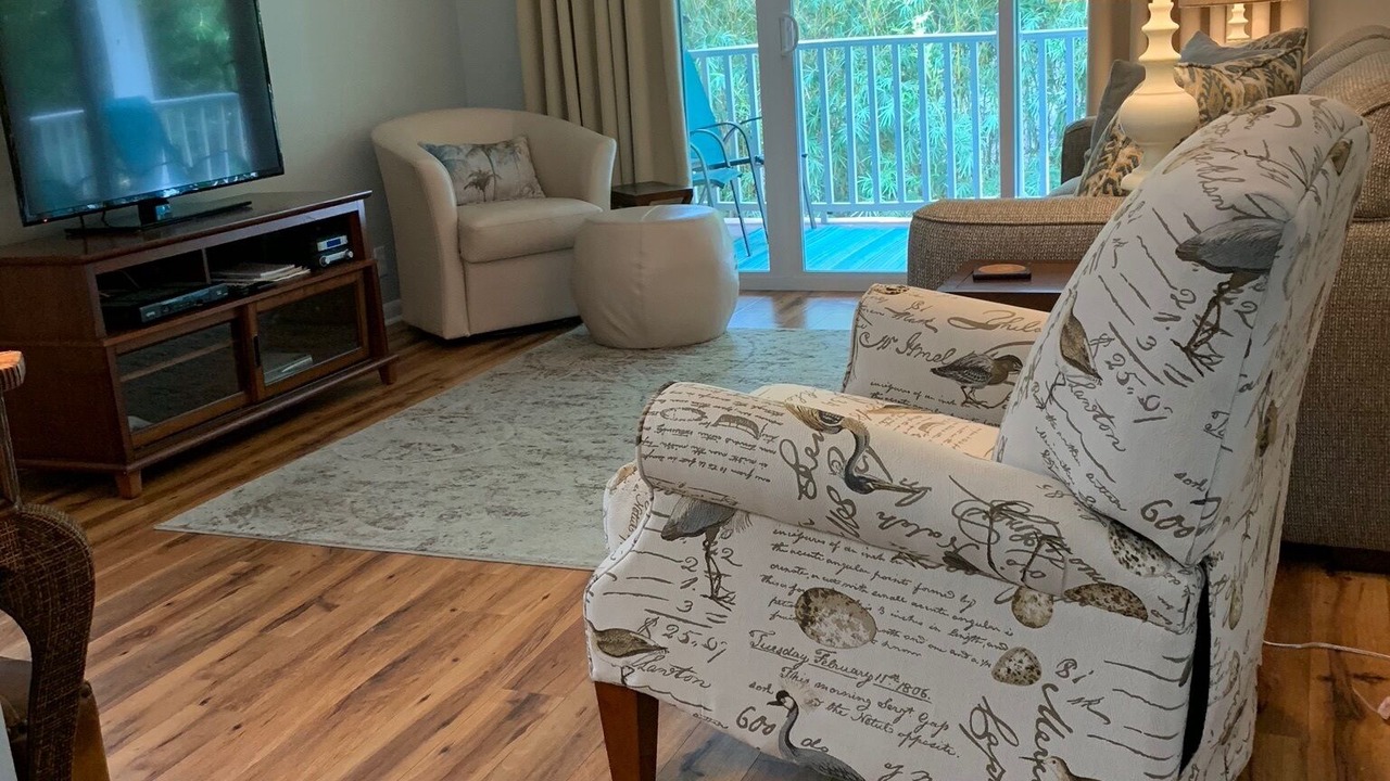Photo of Livingroom in Demere Park