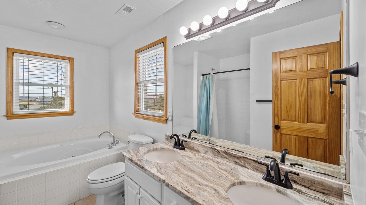 Photo of Bathroom in Nags Head
